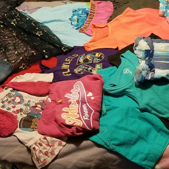 Girls Size 5/6 clothes bundle - Picture 2 of 2